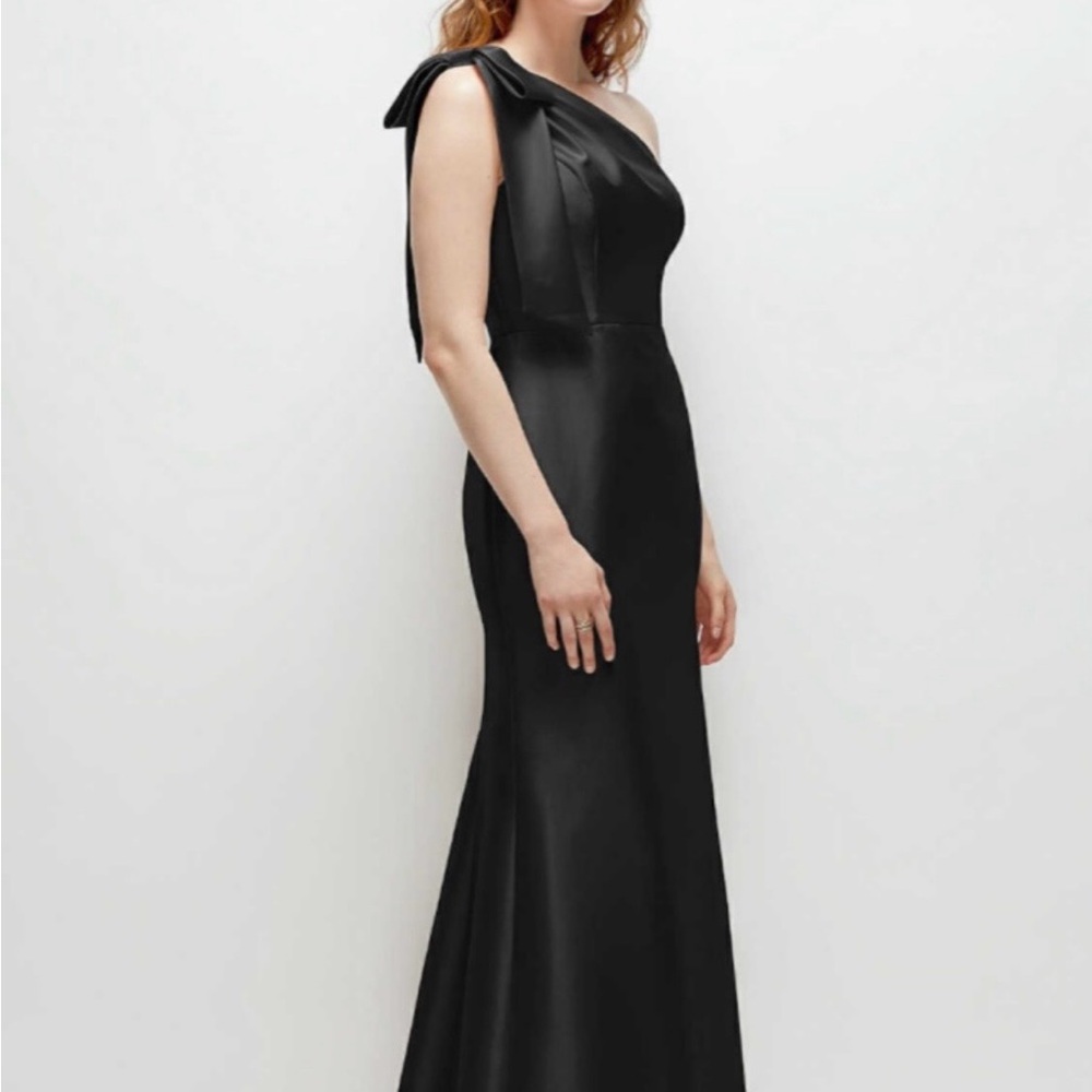 ALFRED SUNG Black One-Shoulder Maxi Evening Gown - Picture 1 of 9